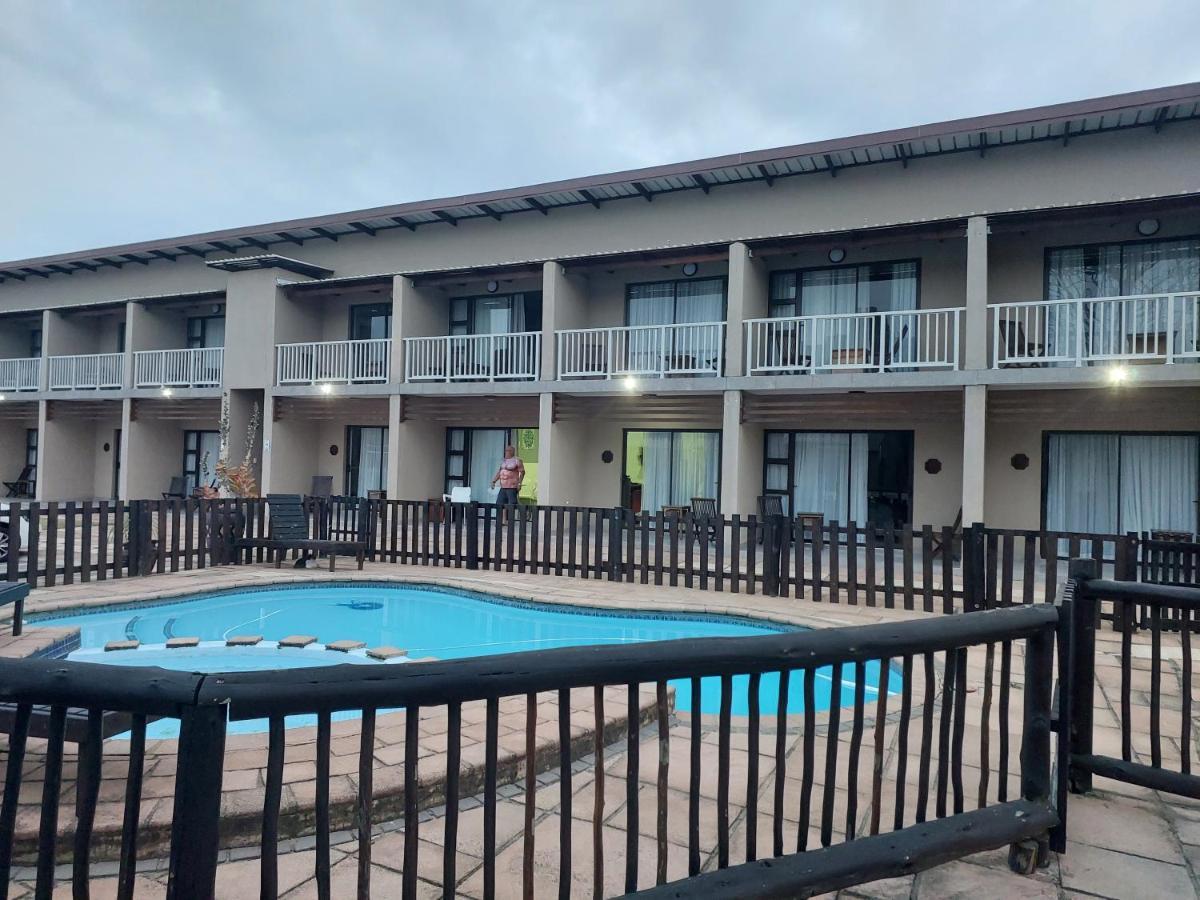 Hippo Lodge Apartments Saint Lucia Estuary エクステリア 写真