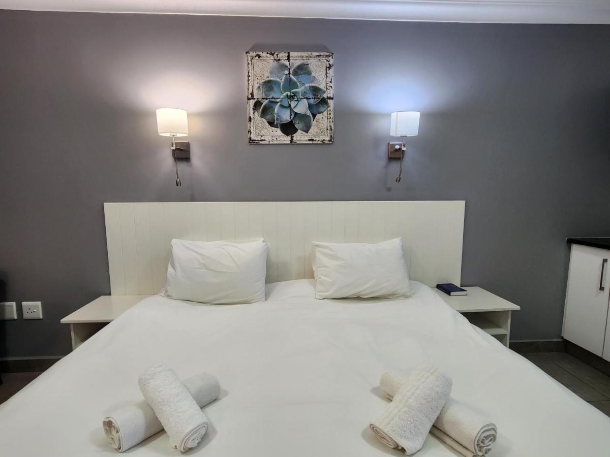 Hippo Lodge Apartments Saint Lucia Estuary エクステリア 写真
