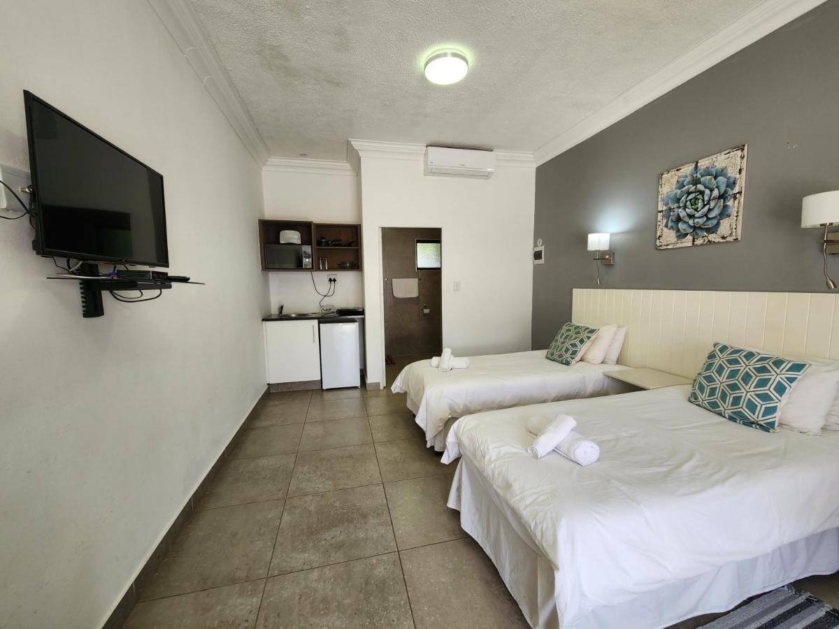 Hippo Lodge Apartments Saint Lucia Estuary エクステリア 写真